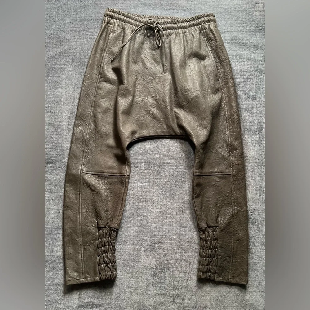 ROCOCO Crinkle Leather Pants Sz S Barrel Drop Crutch Crop Harem Olive Green Soft - Picture 3 of 17